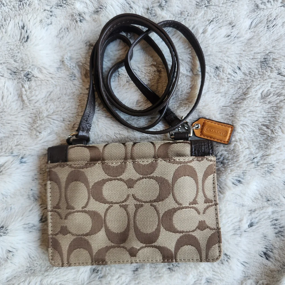 Coach Park Signature Dylan Crossbody Wallet in Brown - Picture 2 of 9